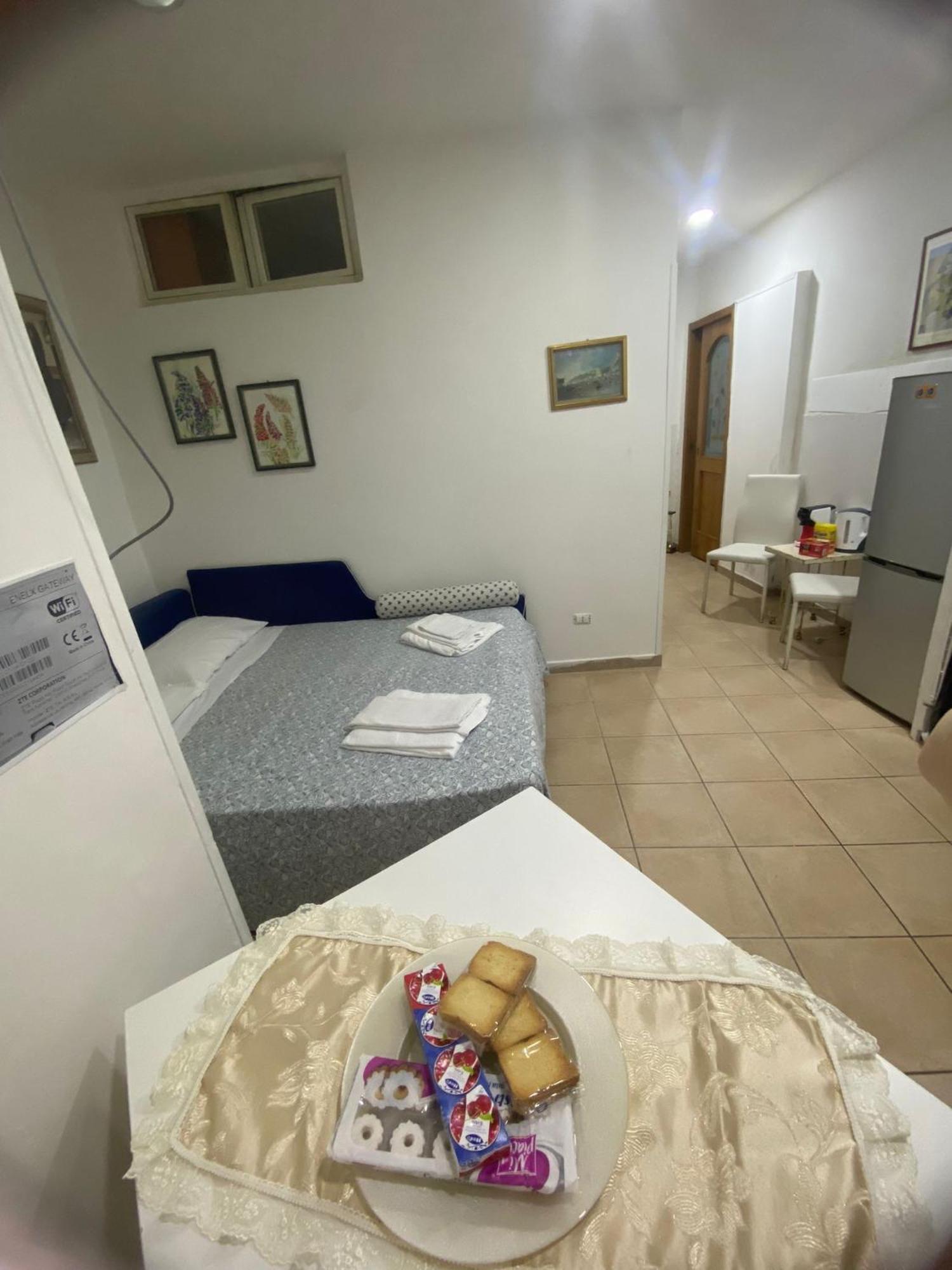 Casa Mari' Centro Storico Vicino Hotel Caracciolo 나폴리 외부 사진